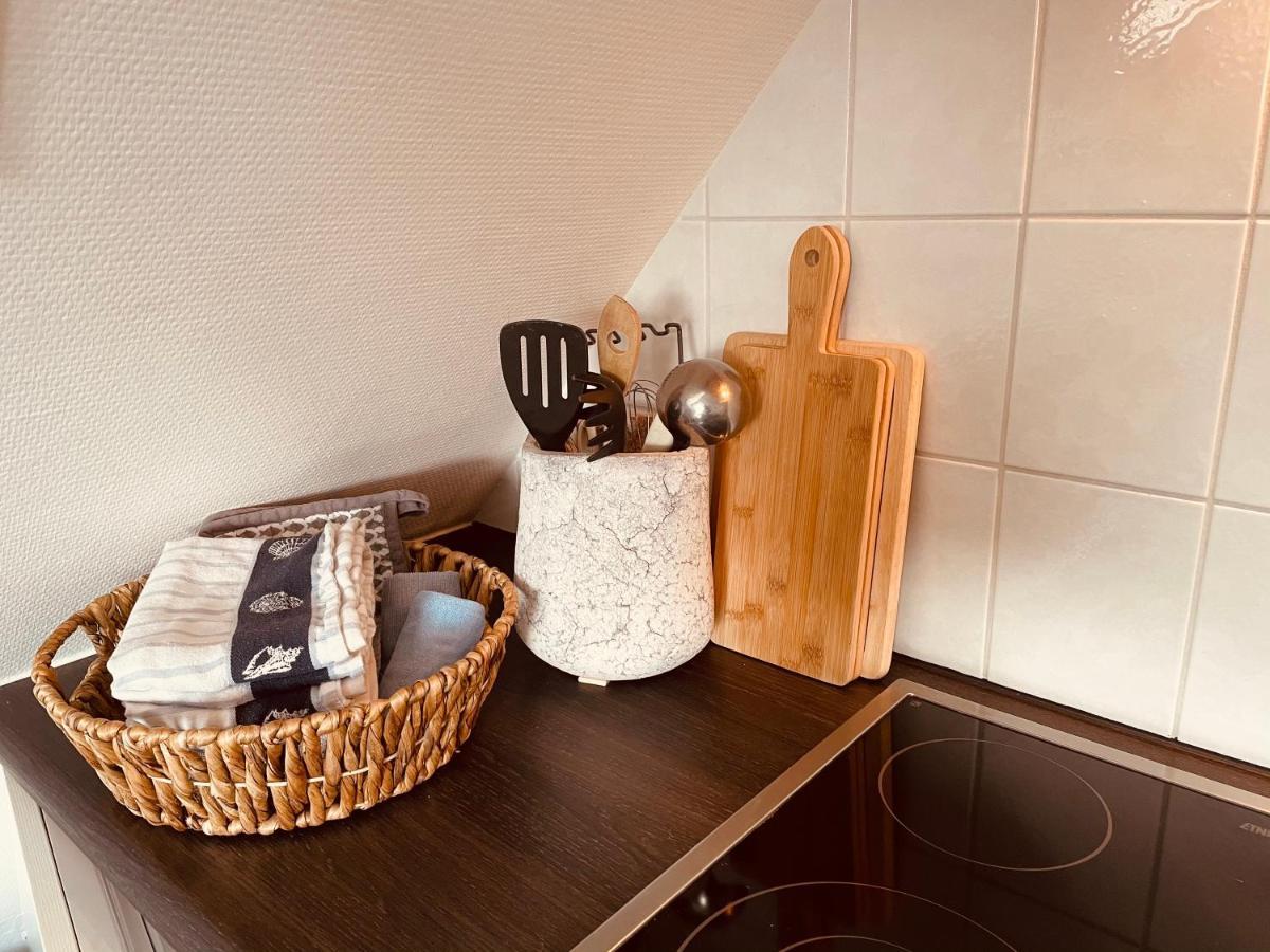 Familie Metz Apartment Buren  Bagian luar foto